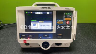 Physio Control Medtronic Lifepak 20e Defibrillator / Monitor Including ECG and Printer Options (Powers Up with Service Light) *SN 43872466*