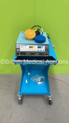 Covidien Force FX-8CS Electrosurgical / Diathermy Unit with Dual Footswitch on Stand (Powers Up) *S/N F7E54064A*