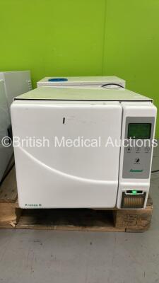 NewMed Kronos N18 Autoclave (Powers Up)