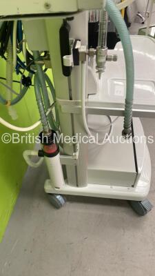 InterMed Penlon Prima SP Anaesthesia Machine with InterMed Penlon AV900 Ventilator, Bellows and Hoses (Powers Up - Ventilator has a Blank Screen) *S/N SP0209 64* - 4