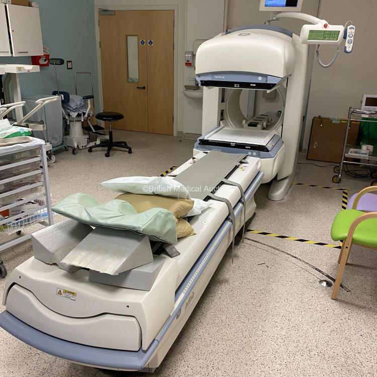 GE Infinia H3000WT *Mfd - 2005* Gamma Camera (S/N - 16395) Including Gantry, Patient Table, System Console PC and Monitor and Collimator Carts, Fully functional and Complete System when removed, OEM maintained, System has been Professionally De-Installed.