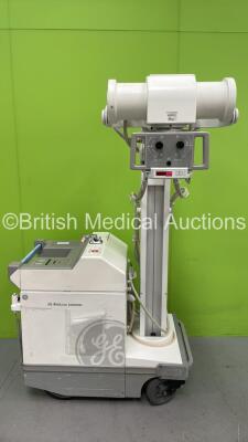 GE AMX 4 Plus - IEC Mobile X-Ray Model No 2275938 (Powers Up with Key - Key Included) *S/N 999593WK7* **Mfd 05/2005**