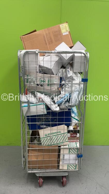 Cage of Consumables Including Hand Sanitizer, Transwarmer Mattresses and Face Masks (Cage Not Included - Out of Date)