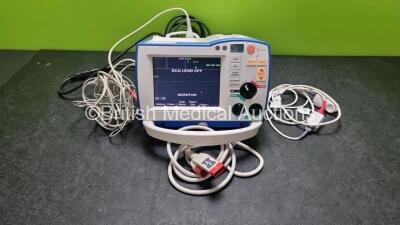 Zoll R Series ALS Defibrillator (Powers Up) Including Pacer, ECG, SpO2 and Printer Options with 1 x Battery, 1 x SpO2 Finger Sensor, 1 x Paddle Lead and 1 x 3 Lead ECG Lead *SN AF12E22458*