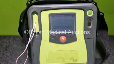 Zoll AED PRO Defibrillator (Powers Up) In Carry Case *SN AA12D024596* - 2