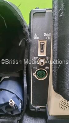 Medtronic Lifepak 12 Biphasic Defibrillator *Mfd 2008* P/N VLP12-02-007028 (Powers Up and Passes Self Test Slight Damage to Casing - See Photo) Including ECG, SpO2, NIBP Options with 1 x Ref 1111-000021 4 Lead ECG Lead, 1 x Ref 11111-000023 6 Lead ECG Lea - 3