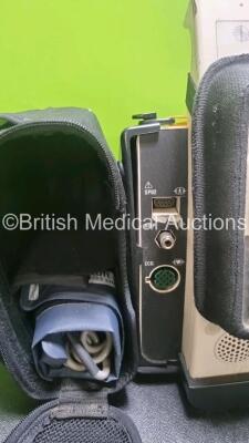 Medtronic Lifepak 12 Biphasic Defibrillator *Mfd 2004* P/N VLP12-02-004437 (Powers Up and Passes Self Test, Damage to Casing - See Photos) Including ECG, SpO2, NIBP Options with 1 x Ref 1111-000021 4 Lead ECG Lead, 1 x Ref 11111-000023 6 Lead ECG Lead, 2 - 3