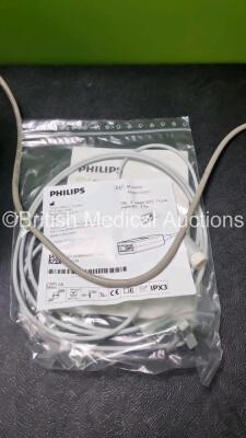 Philips Efficia DFM100 Defibrillator *Mfd 2020* (Powers Up) Including Pacer, ECG, CO2 and Printer Options with , 1 x Philips CO2 Sensor Module 1 x 3 Lead ECG Lead, 1 x Paddle Lead *SN CN32640149* - 5