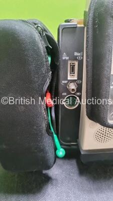 Medtronic Lifepak 12 Biphasic Defibrillator *Mfd 2007* P/N VLP12-02-006555 (Powers Up and Passes Self Test, Slight Damage to Casing - See Photos) Including ECG, SpO2, NIBP Options with 1 x Ref 1111-000021 4 Lead ECG Lead, 1 x Ref 11111-000023 6 Lead ECG L - 5