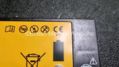 2 x Medtronic Physio Control Lifepak 1000 Defibrillators *Mfd 2016 / 2018* (Both Power Up) with 2 x 3 Lead ECG Lead , 3 x in Date Electrode Packs and 3 x Physio Control 1000 Batteries *Li/Mn02* - 6