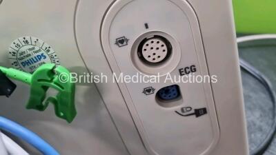 Philips Heartstart XL+ Defibrillator (Powers Up) Including Pacer, ECG, SpO2 and Printer Options with 1 x 3 Lead ECG Lead, 1 x Paddle Lead and 1 x Battery *SN US91202234* - 5