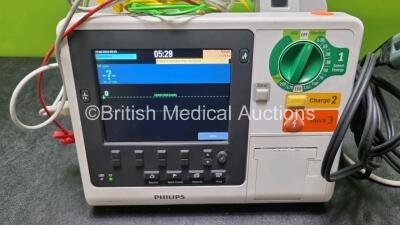 Philips Heartstart XL+ Defibrillator (Powers Up) Including Pacer, ECG, SpO2 and Printer Options with 1 x 3 Lead ECG Lead, 1 x Paddle Lead and 1 x Battery *SN US91202233* - 2