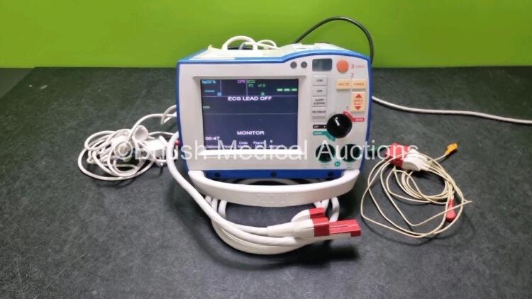 Zoll R Series ALS Defibrillator (Powers Up) Including Pacer, ECG, SpO2 and Printer Options with 1 x Battery, 1 x SpO2 Finger Sensor, 1 x Paddle Lead and 1 x 3 Lead ECG Lead *SN AF12E022510*