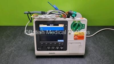 Philips Heartstart XL+ Defibrillator (Powers Up) Including Pacer, ECG, SpO2 and Printer Options with 1 x 3 Lead ECG Lead, 1 x Paddle Lead and 1 x Battery *SN US51717170*