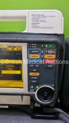 Medtronic Lifepak 12 Biphasic Defibrillator *Mfd 2001* P/N VLP12-02-002132 (Powers Up and Passes Self Test) Including ECG, SpO2, NIBP Options with 1 x Ref 1111-000021 4 Lead ECG Lead, 1 x Ref 11111-000023 6 Lead ECG Lead, 2 x Batteries, 1 x Paddle Lead, 1 - 6