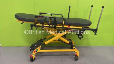 Stryker Power Pro TL Electric Ambulance Stretcher with Mattress and Battery (Powers Up) *S/N 130939835*