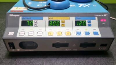 Covidien Force FX - 8CS Electrosurgical / Diathermy Generator with 2 x Footswitches *Mfd 2009* (Powers Up) *SN SF9D04305A* - 2