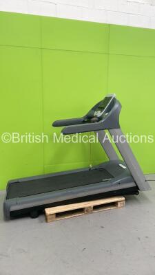 PreCor USA C956i/C966i Heavy Duty Commercial Treadmill (No Power) *S/N AMTBA16080029*