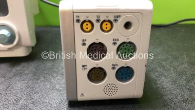 Mindray BeneView T5 Patient Monitor (Powers Up) Including Mindray AG Gas Module with Water Trap and Mindray Beneview T1 Handheld Patient Module Including, ECG, SpO2, MP1, IBP, NIBP, T1 and T2 Options (Powers Up with Damage to Casing - See Photos) - 5