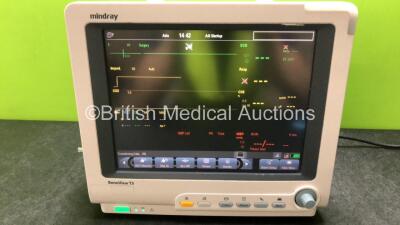 Mindray BeneView T5 Patient Monitor (Powers Up) Including Mindray AG Gas Module with Water Trap and Mindray Beneview T1 Handheld Patient Module Including, ECG, SpO2, MP1, IBP, NIBP, T1 and T2 Options (Powers Up with Damage to Casing - See Photos) - 9