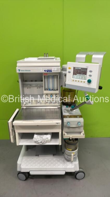 Datex-Ohmeda Aestiva/5 Anaesthesia Machine with Datex-Ohmeda 7100 Ventilator Software Version 1.4, Bellows, Absorber and Hoses (Powers Up) *S/N AMVM00433*