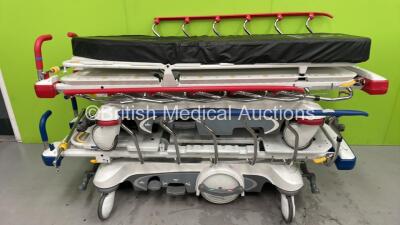 1 x Stryker 1105 5th Wheel Stretcher and 1 x Stryker 1115 Prime Series Big Wheel Stretcher *1505037201 / 1304040973*