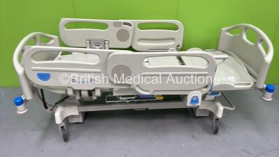 1 x Hill-Rom Avantguard Electric Hospital Bed (Powers Up) *S/N NA*