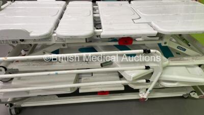 2 x Sidhil InnoV8 Electric Hospital Beds with Controllers (Both Power Up) *S/N 311562 / 311422* - 4