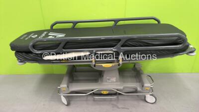 Anetic Aid QA3 Hydraulic Patient Trolley with 2 x Mattress (Hydraulics Tested Working)