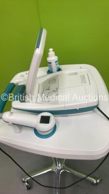 Verathon BladderScan BVI 9400 Bladder Scanner Part No 0570-0190 with Transducer and Battery on Stand (No Power) *S/N B4301940* - 2