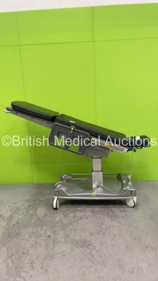 Anetic Aid QA4 Electric Patient Trolley (Powers Up Without Full Movement and Missing Side Rail) *NA*