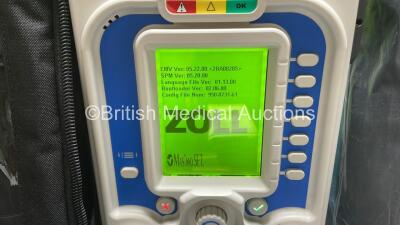 Zoll Z-Vent 731 Series Ventilator *Mfd 2019* Hours of Operation - 6 Minutes, EMV Version 05.22.00, SPM Version 05.20.00 (Powers Up - Like New) In Case with 1 x AC Power Supply, 1 x DC Power Supply, 1 x Hose and 1 x Ref 499-0027-01 Kit Including Breathing - 3