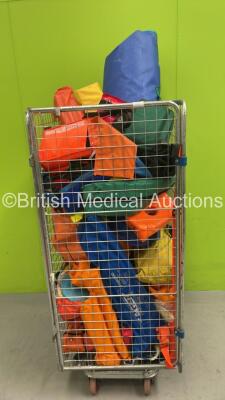 Mixed Cage Including Splints, Braces and Bags (Cage Not Included)