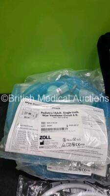 Zoll Z-Vent 731 Series Ventilator *Mfd 2019* Hours of Operation - 12 Minutes, EMV Version 05.22.00, SPM Version 05.20.00 (Powers Up - Like New) In Case with 1 x AC Power Supply, 1 x DC Power Supply, 1 x Hose and 1 x Ref 499-0027-01 Kit Including Breathing - 5