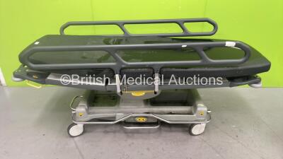 Anetic Aid QA3 Hydraulic Patient Examination Couch with Mattress (Hydraulics Tested Working - Mattress Water Damaged)