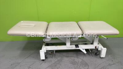 PhysioMed Hydraulic 3 Way Patient Examination Couch (Hydraulics Tested Working)