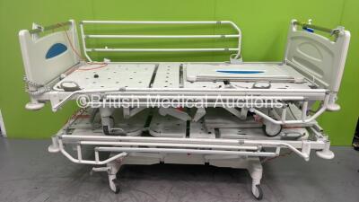 2 x Huntleigh Contoura Electric Hospital Beds with Controllers (Both Power Up) *S/N NA*