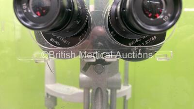 Haag Streit Bern BM 900 Slit Lamp with 2 x 10x Eyepieces and Chin Rest on Motorized Table (Powers Up - No Light) *13567* - 3