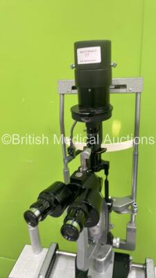 Haag Streit SL900 Slit Lamp with Binoculars, 2 x 10x Eyepieces, 2 x 16x Eyepieces on Table (Powers Up with Good Bulb) - 2