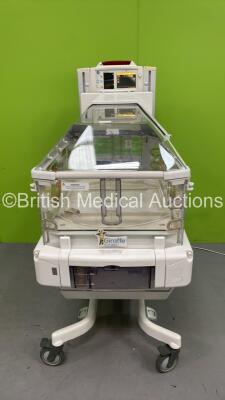 GE Giraffe OmniBed Infant Incubator (Powers Up)