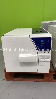 MDS Medical LF-12L Autoclave (Powers Up)