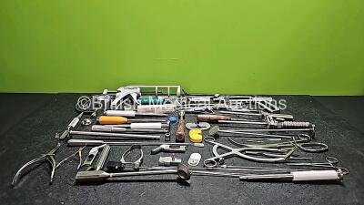 Job Lot of Surgical Instruments in Tray *CH*