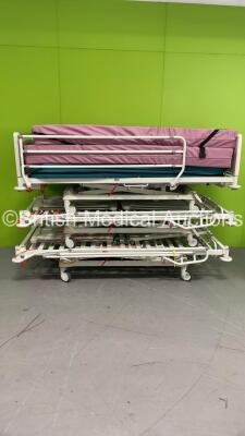 3 x Huntleigh Contura Electric Hospital Beds with Mattresses and Controllers (All Power Up) A/N FS0034079 / FS0034082 / FS0034087*