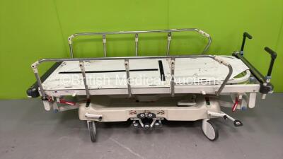 Huntleigh Lifeguard Hydraulic Patient Trolley with Mattress (Hydraulics Tested Working)