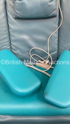 Gardhen Bilance Electric Therapy Chair with Controller and Spare Cushions (Powers Up) - 4