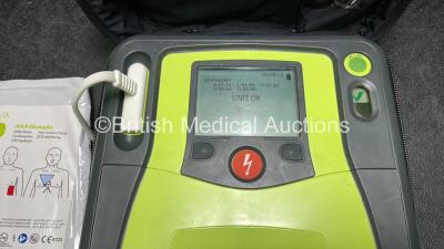 Zoll AED PRO Defibrillator with 1 x Battery and 1 x Electrode Pads *Expired 2023* in Carry Case (Powers Up with Stock Battery, Battery Not Included, Scratched Screen - See Photos) - 3