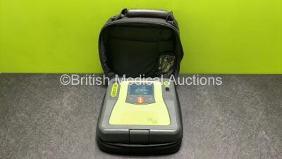 Zoll AED PRO Defibrillator with 1 x Battery in Carry Case (Powers Up with Scratched Screen - See Photos)