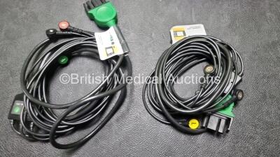 2 x Medtronic Physio Control Lifepak 1000 Defibrillators *Mfd 2012 / 2018* (Both Power Up Both with Slight Crack In Casing - See Photos) with 2 x 3 Lead ECG Leads and 2 x Batteries *Install Before 2024* - 5