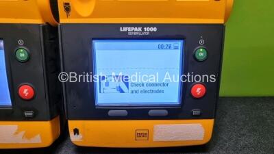 2 x Medtronic Physio Control Lifepak 1000 Defibrillators *Mfd 2015* (Both Power Up) *SN 43552211 / 43417164* - 3