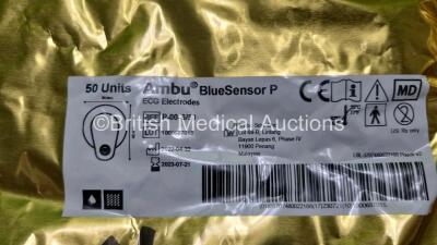 18 x Ambu Blue Sensor Electrode Packs *All Expired* - 4